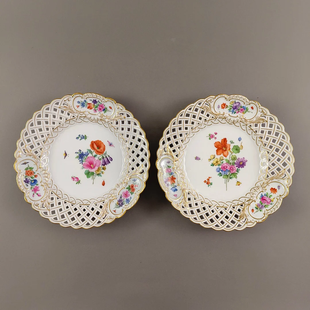 EIN PAAR DURCHBRUCHTELLER - MEISSEN, KNAUFZEIT 1850-1924. — European — Auktionshaus Blank