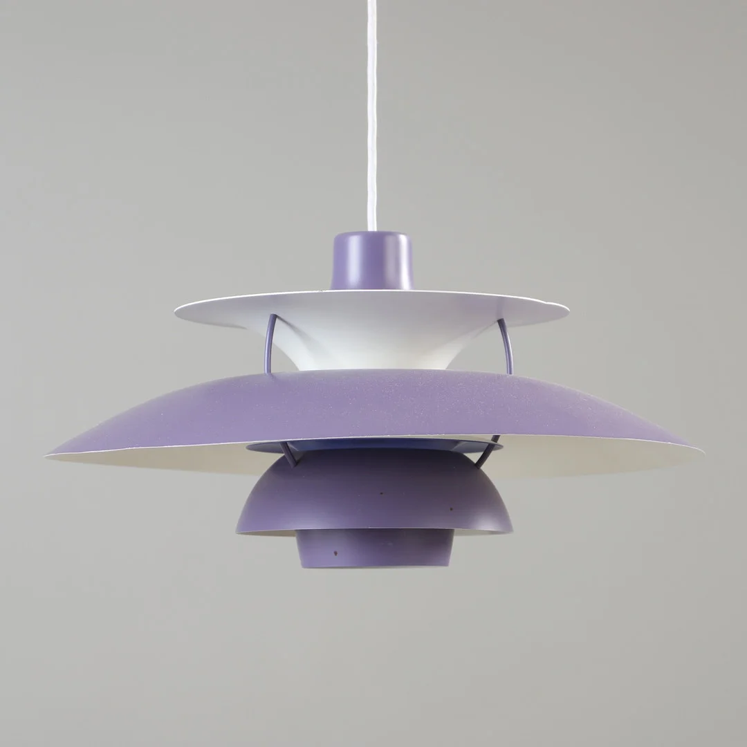 POUL HENNINGSEN. Taklampa, "PH-5" pendel, Louis Poulsen, Danmark, 2000-tal. — Ceiling lights — Helsingborgs Auktionskammare