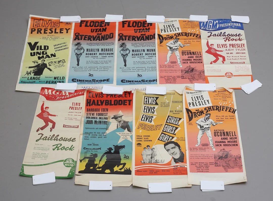 FILMAFFISCHER, Elvis Presley, 9 st stolpaffischer. — Movie memorabilia — Auktionshuset Thelin & Johansson