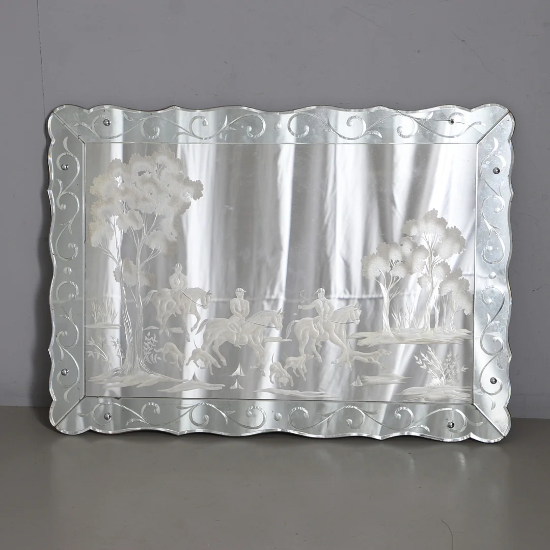 A DECORATIVE 1950S ENGRAVED WALL MIRROR. — Mirrors — Lawrences Auctioneers