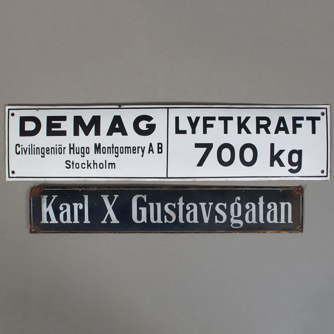EMALJSKYLTAR, 2 st, ”KARL X GUSTAVSGATAN” samt DEMAG. — Miscellaneous — Laholms Auktionskammare