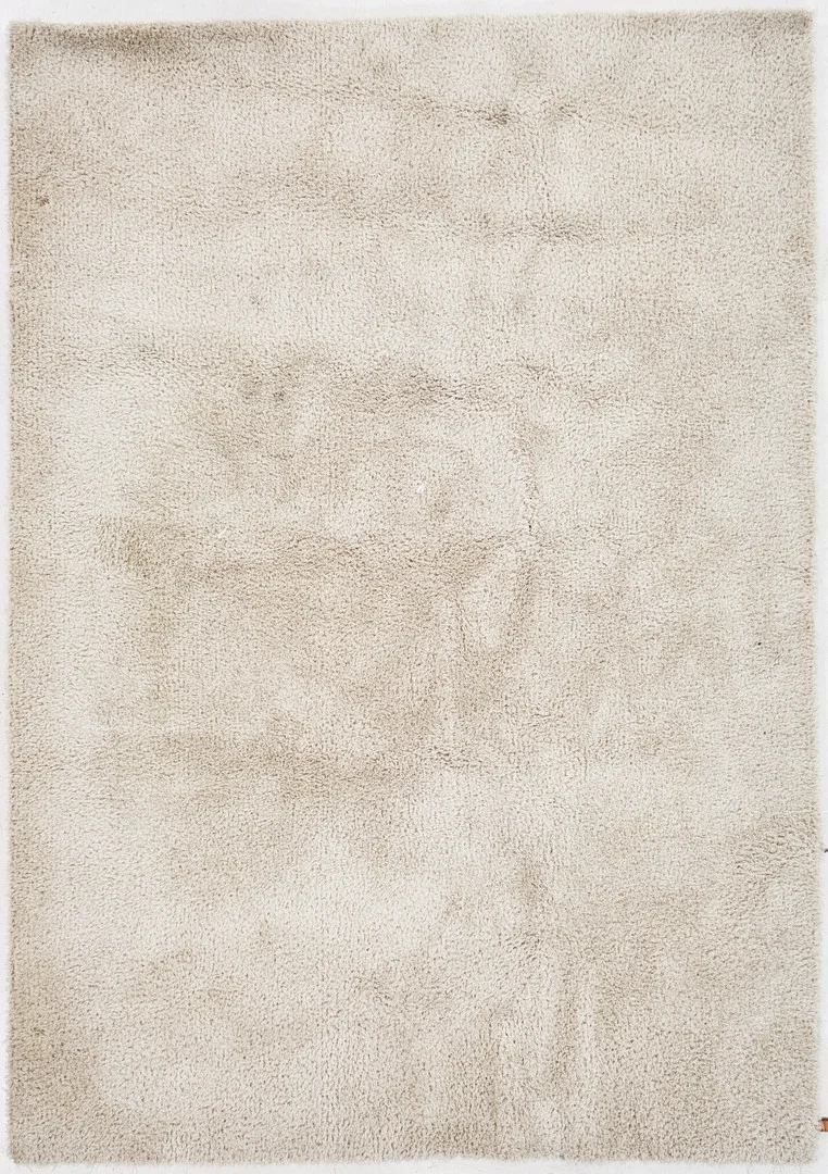 KASTHALL DESIGN STUDIO. Matta, "Chique 800", 170x240 cm. — European Carpets & Textiles — Stockholms Auktionsverk Magasin 5