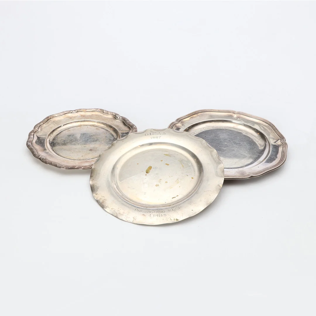 FAT, TRE ST. Silver. Vikt ca 525 gram. — Silver — Skånes Auktionsverk