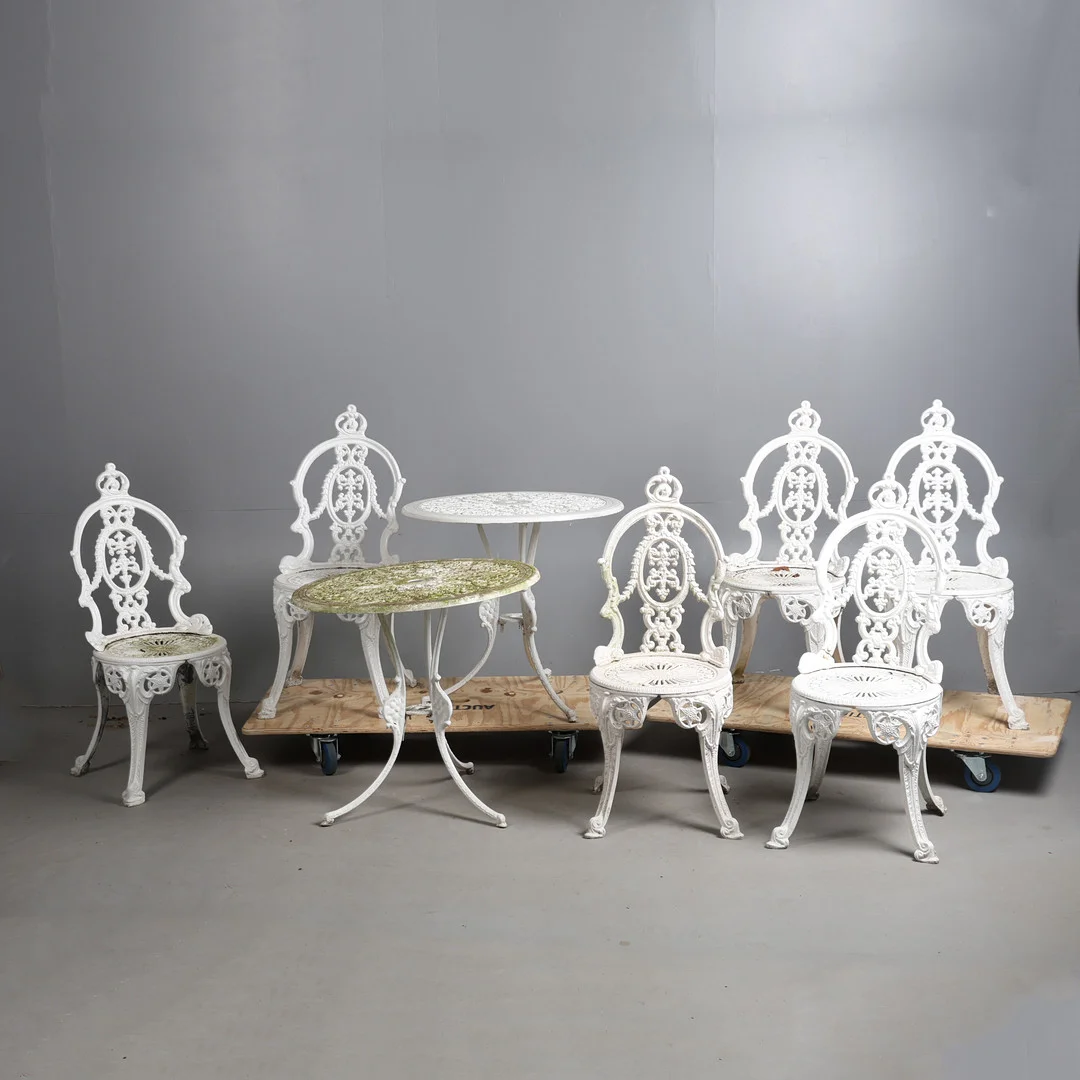 A SUITE OF ALUMINIUM PAINTED GARDEN FURNITURE (8). — Garden — Bishop & Miller
