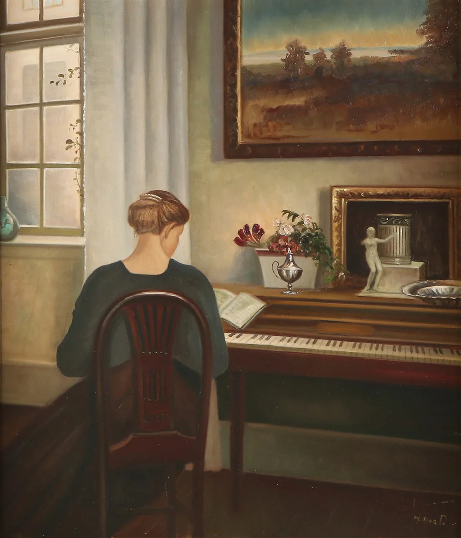 OIDENTIFIERAD KONSTNÄR, SIGNERAD HOLGER P. Oljemålning på duk. Kvinna vid piano. — Paintings — Skånes Auktionsverk