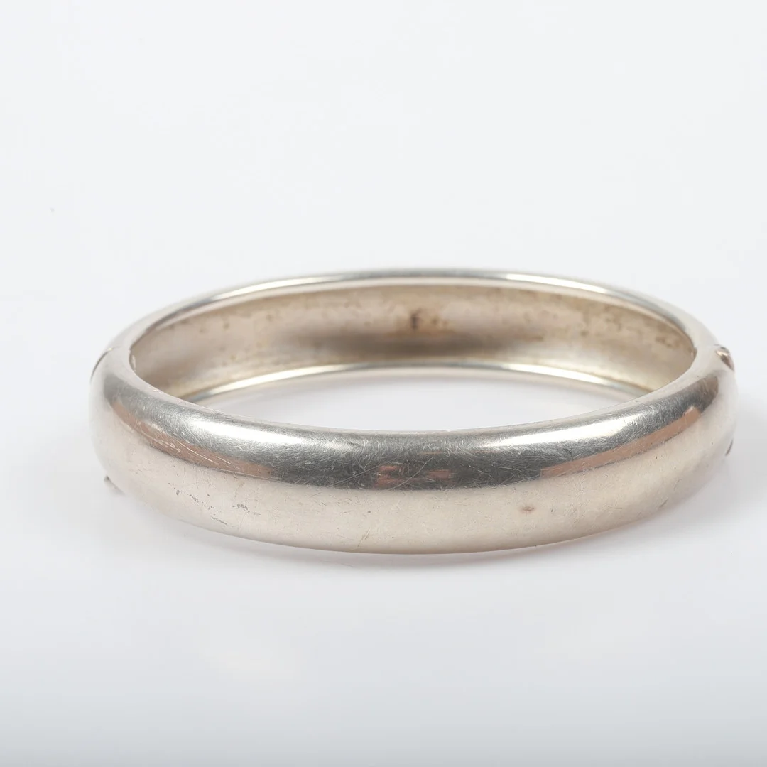 ARMBAND, stelt, silver. — Bracelets — Helsingborgs Auktionskammare