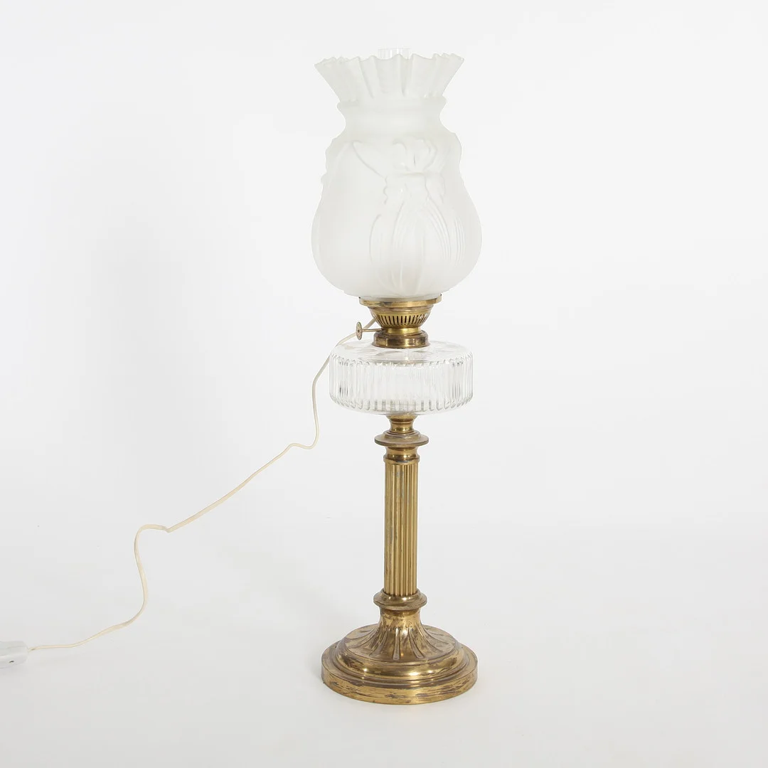 BORDSLAMPA, fotogenlampa, elektrifierad, 1900-talets första hälft. — Table Lamps — Auktionsverket Engelholm