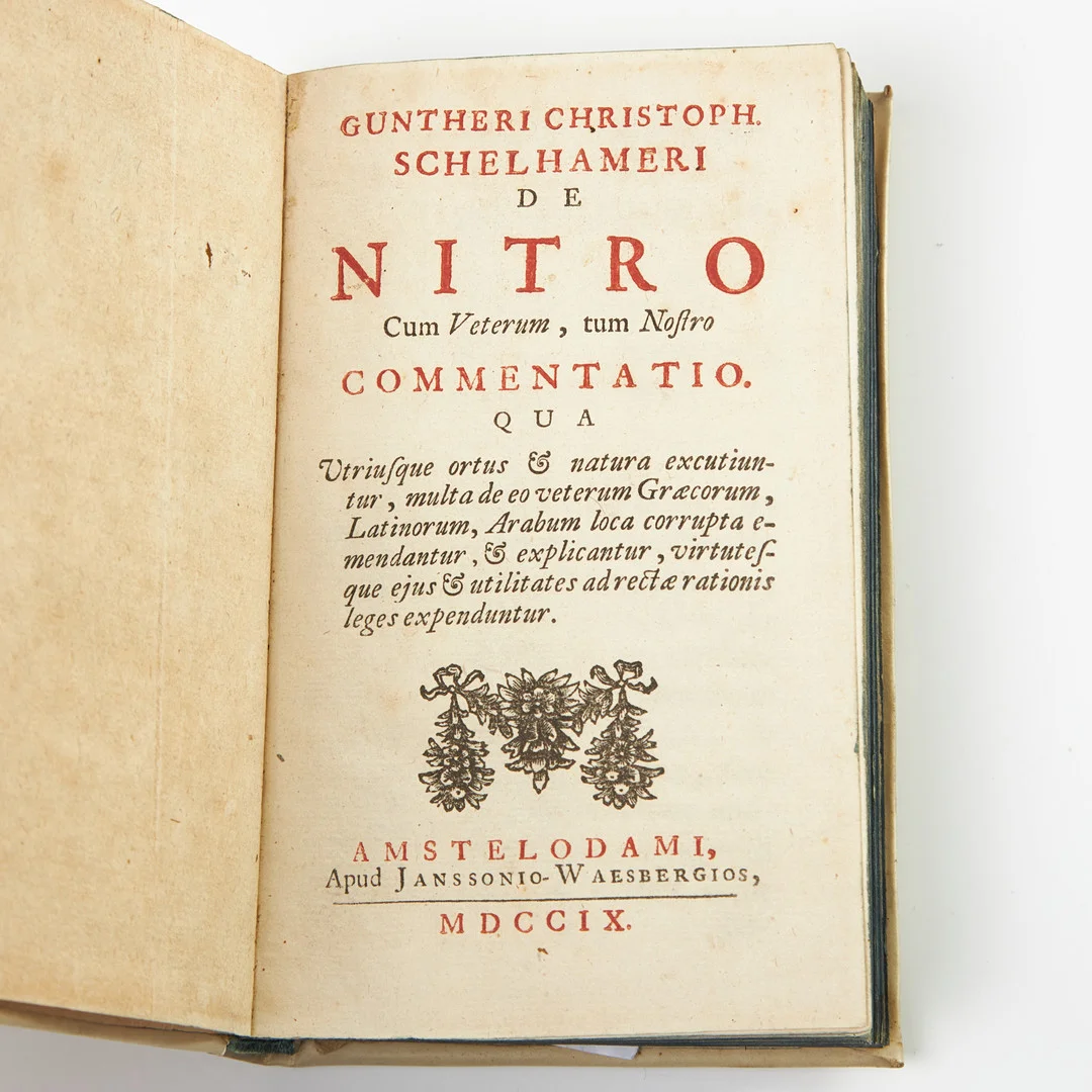 SCHELHAMMER, DE NITRO, Amsterdam 1709. — Books — Stockholms Auktionsverk Magasin 5