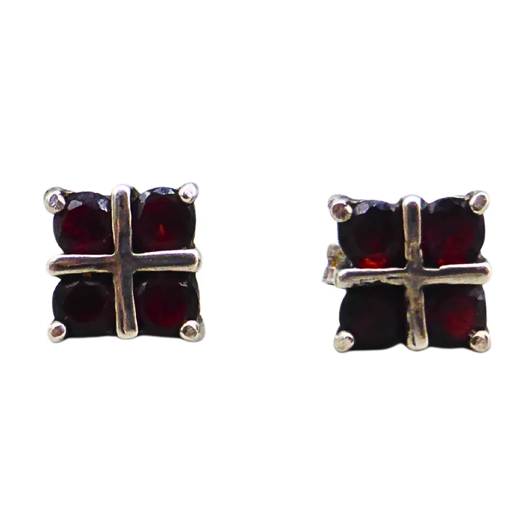 925ER SILBER-OHRSTECKER MIT GRANATSTEINEN. — Earrings — Auktionshaus Stuber's Hammerschlag
