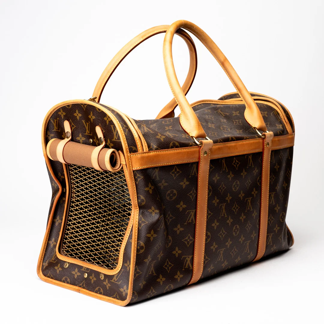LOUIS VUITTON. Hundväska, "Louis Vuitton Sac Chien 50", Frankrike 2011. — Vintage & Designer Fashion — Auktionshuset Kolonn