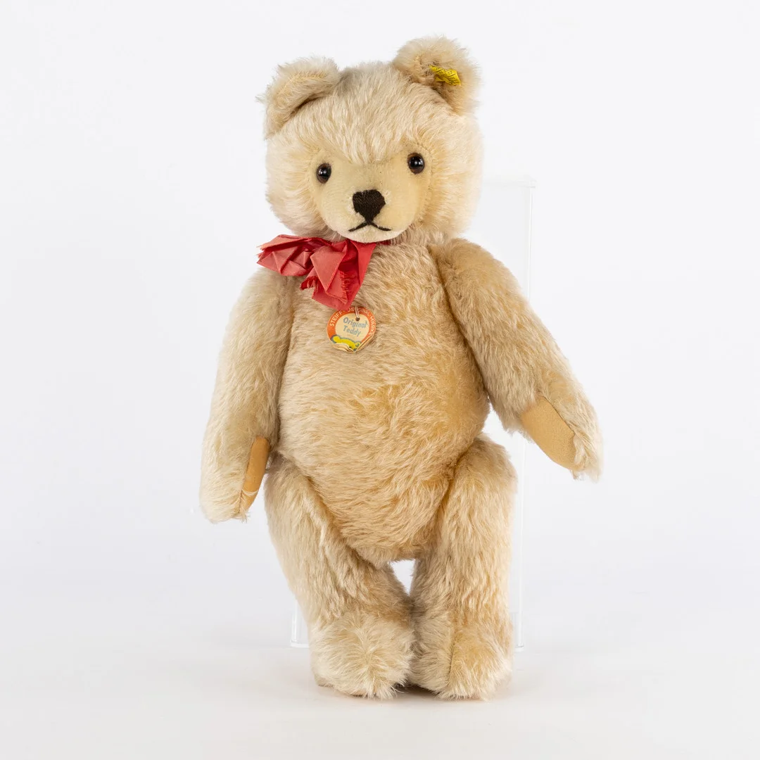 TEDDYBJÖRN, Steiff. — Dolls & Teddybears — Karljohan Auktioner