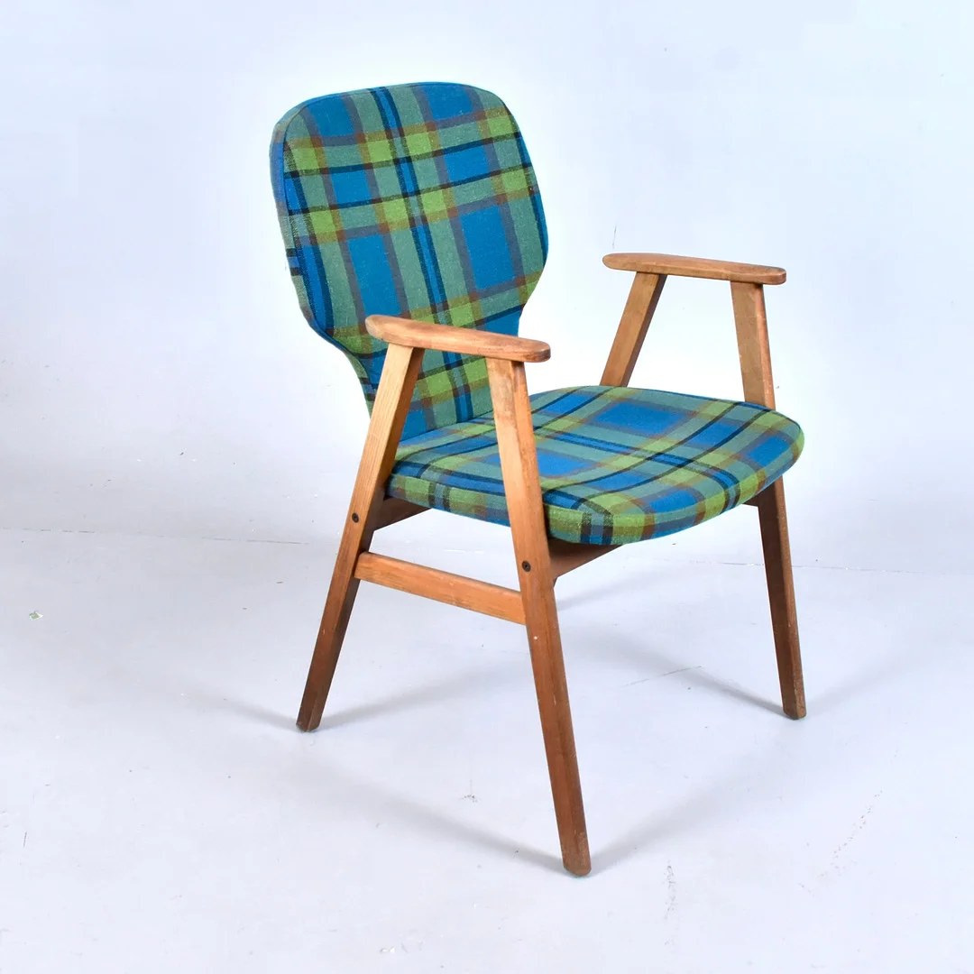 KARMSTOL, 1900-tal. — Armchairs & Chairs — Halmstads Auktionskammare