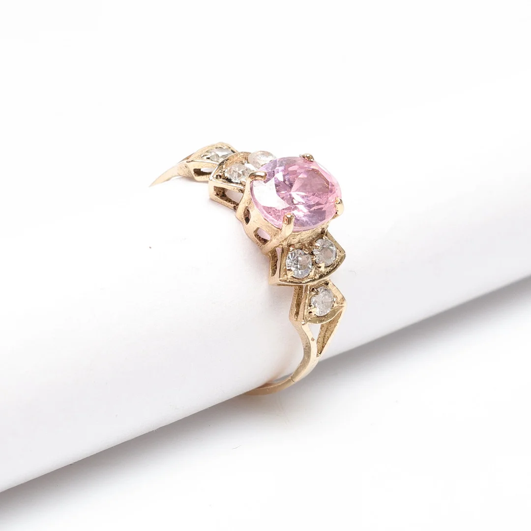 RING, 14K, Guld, med stenar, vikt cirka 1,7 gram. — Rings — Gomér & Andersson Linköping