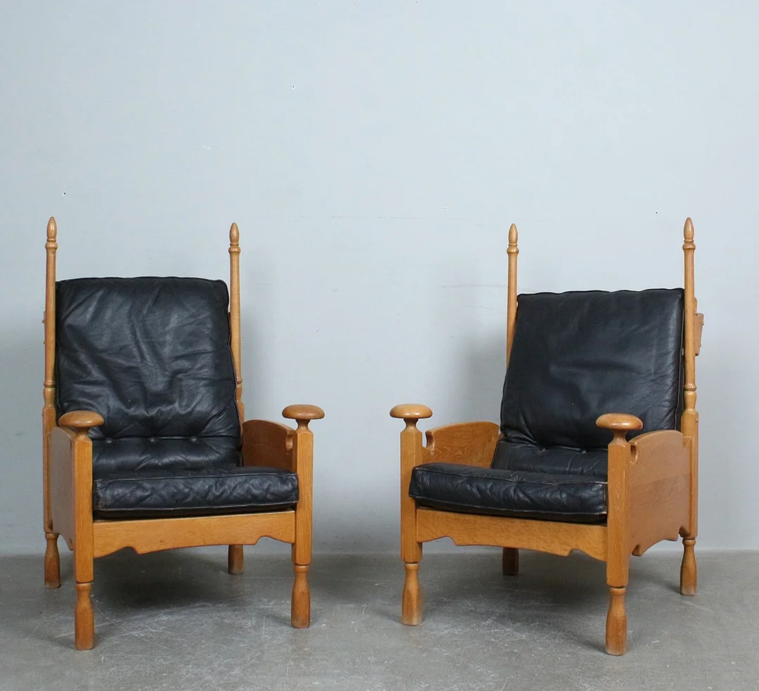 ABRAHAM SPRIJ. für Sprij Meubelen, Paar Sessel, Modell 'Siegfried', Eiche, Leder, Niederlande, 1960er. — Armchairs & Chairs — Stockholms Auktionsverk Düsseldorf/Neuss