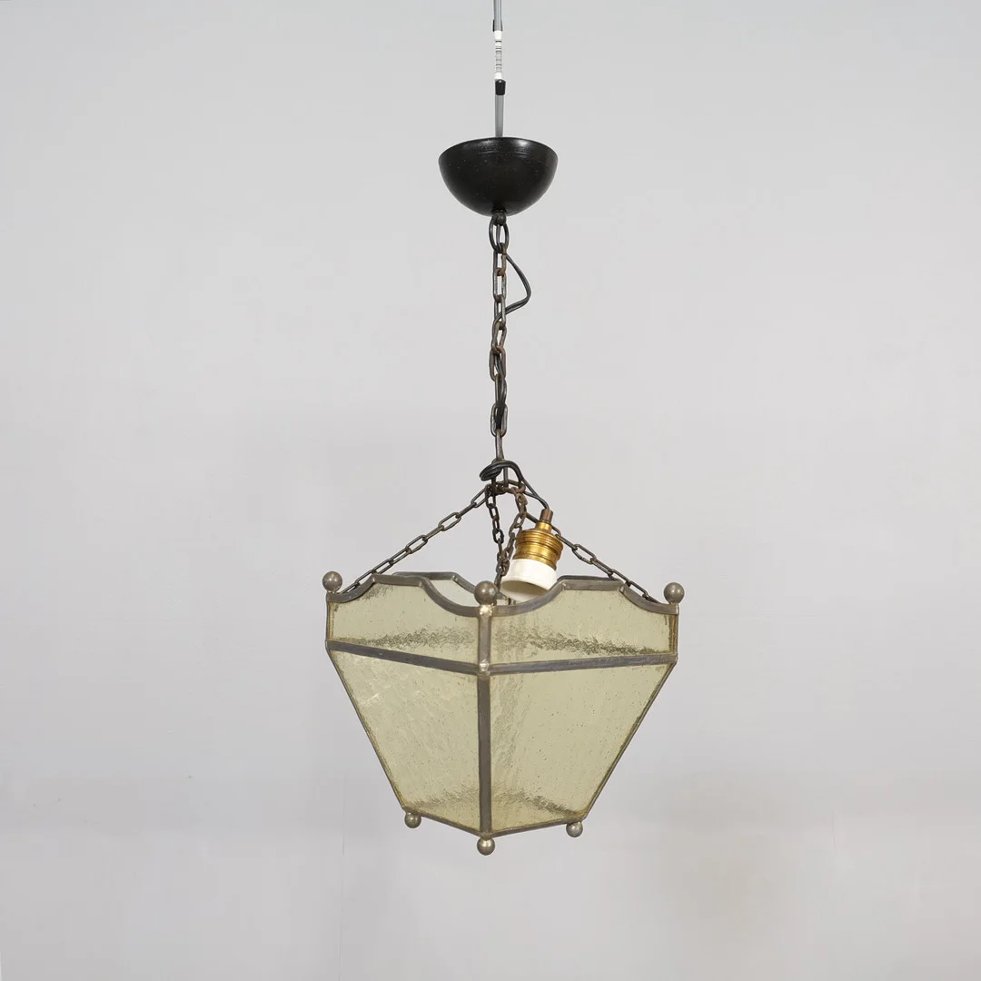 TAKLAMPA blyinfattat glas. — Ceiling lights — Höörs Auktionshall