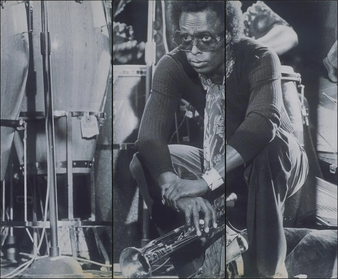 Jan Persson: “Miles Davis”. Triptych. Unsigned. Photostat. Each 140×50 cm. (140×150 cm. in total) (3) — Collector's items/Memorabilia — Bruun Rasmussen
