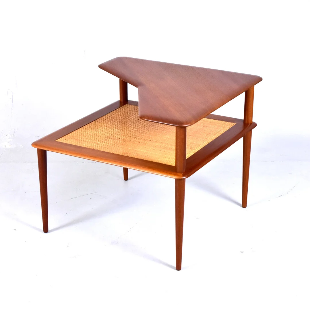 BORD " Minerva " Peter Hvidt & Orla Mölgaard Nielsen France & Son. Danmark. — Chests of drawers — Halmstads Auktionskammare