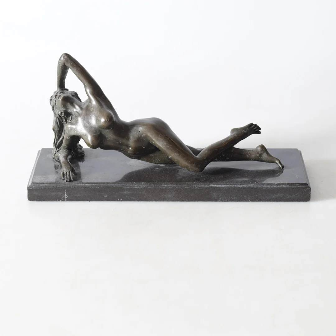 OIDENTIFIERAD KONSTNÄR. EFTER. skulptur, patinerad metall, 1900-tal. — Sculptures & Bronzes — Gomér & Andersson Nyköping