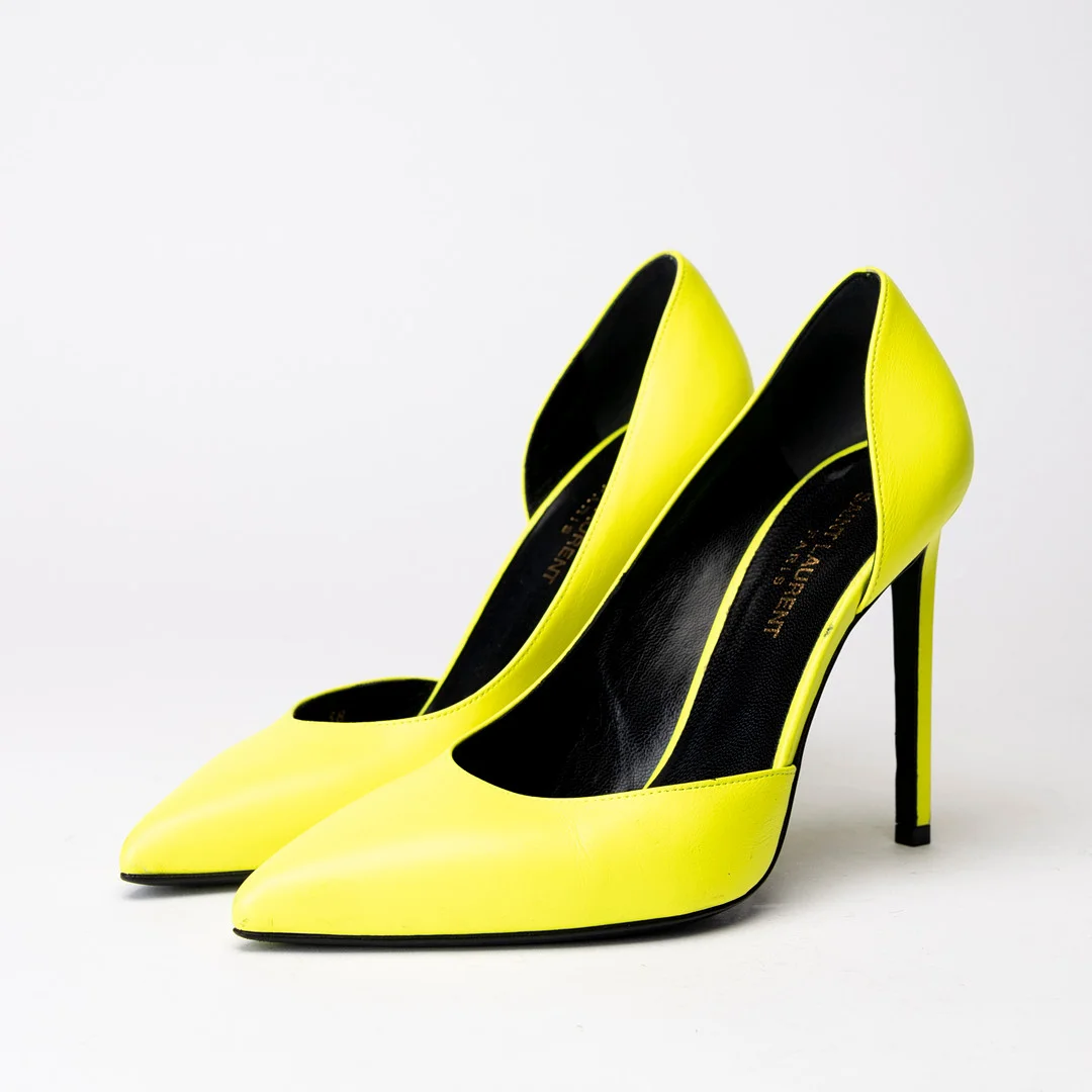 SAINT LAURENT. Pumps, "D'Orsay pointed toe pumps", Paris Frankrike, storlek 38. — Vintage & Designer Fashion — Auktionshuset Kolonn