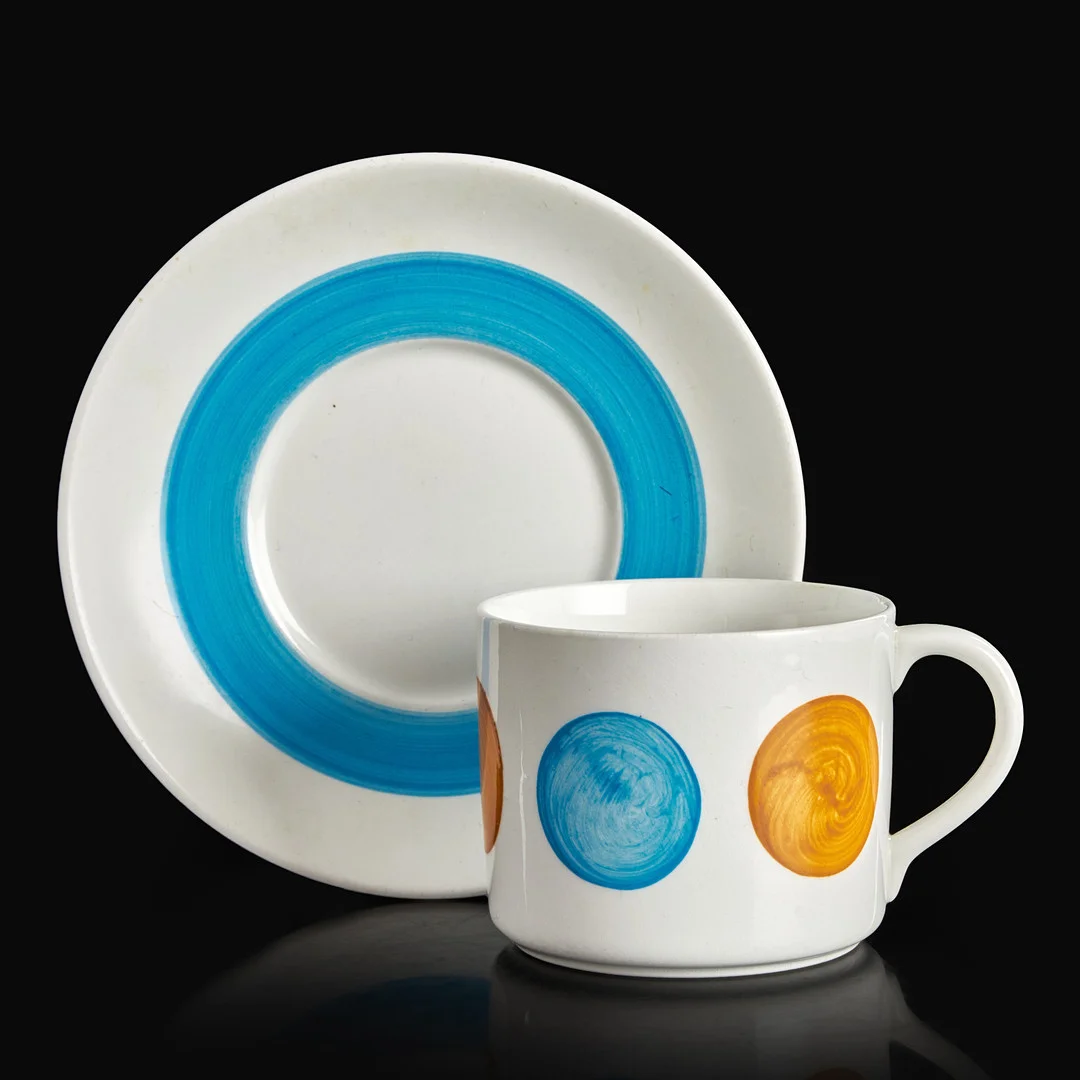 RÖRSTRAND. Kaffekopp med fat, modell "Tip", Rörstrnad, 1960-tal. — European — Crafoord Auktioner Stockholm