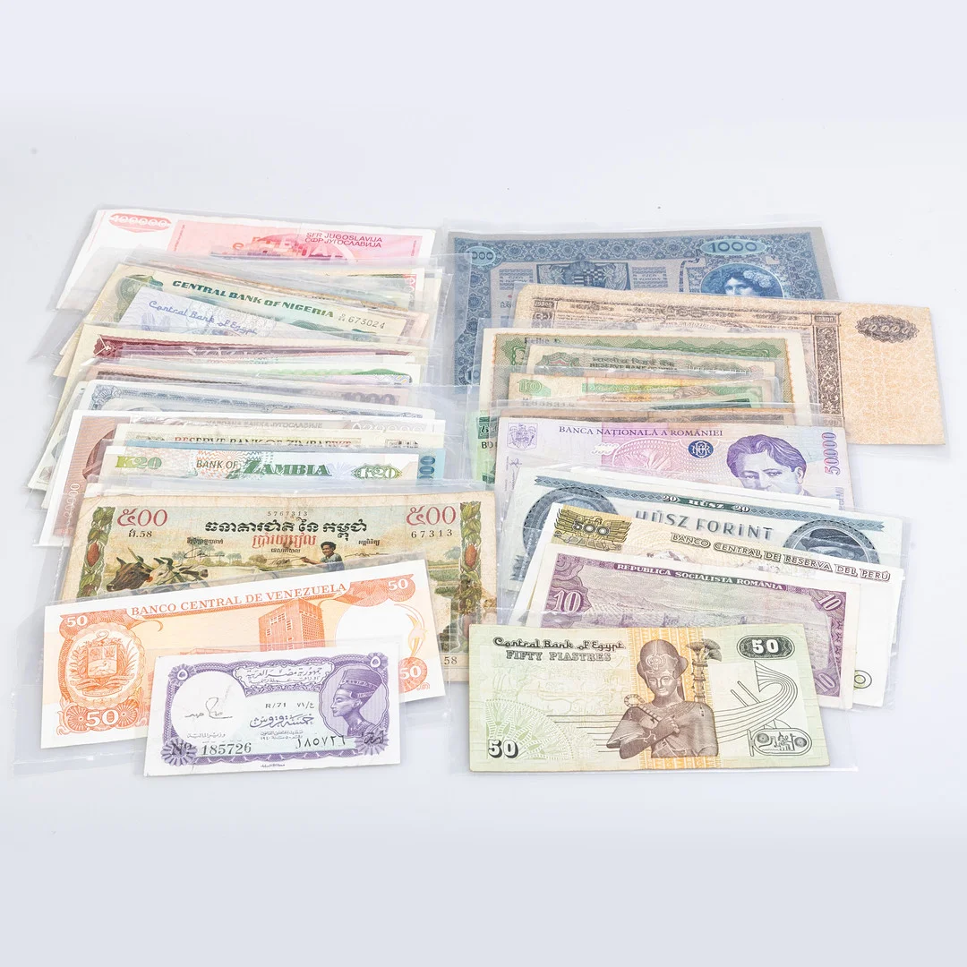 A COLLECTION OF 20TH CENTURY WORLD BANKNOTES. — Coins & Banknotes — Griffin’s Auctioneers