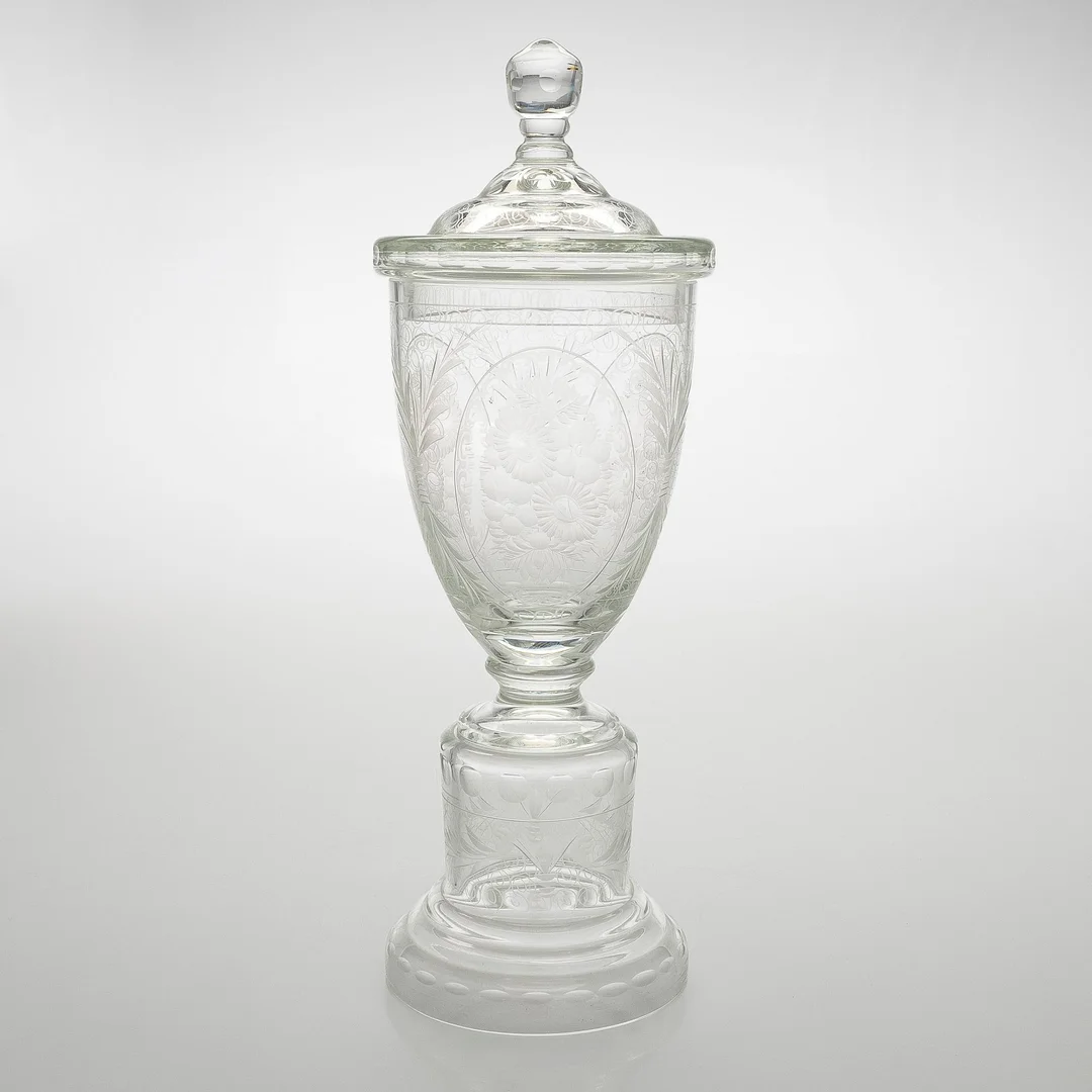 Skål, glas, 1900-talets mitt. — Glas/Övrigt — Bukowskis