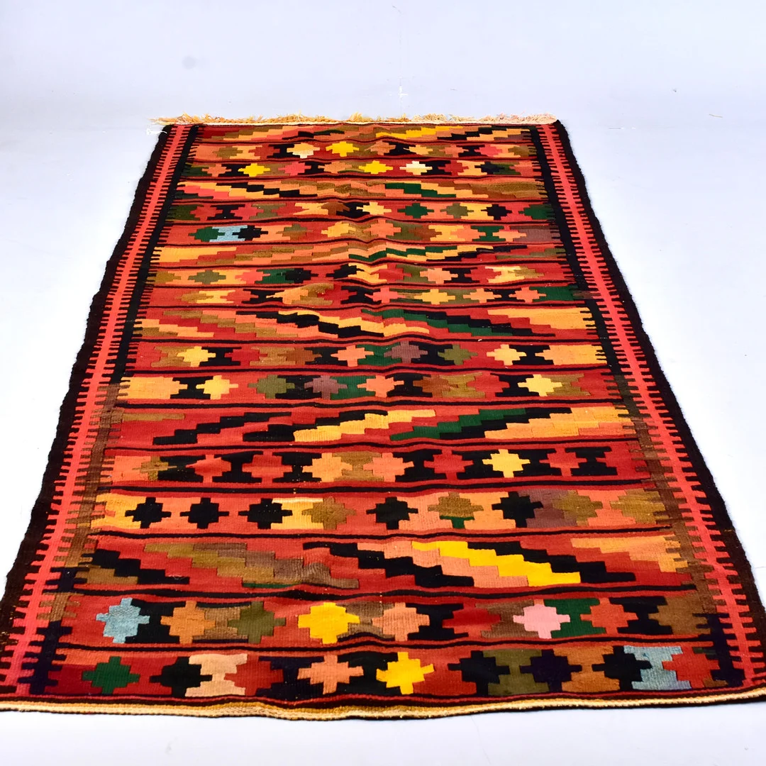 MATTA, Kelim, Harsin-Kilim, 288x155 cm. — Carpets — Halmstads Auktionskammare