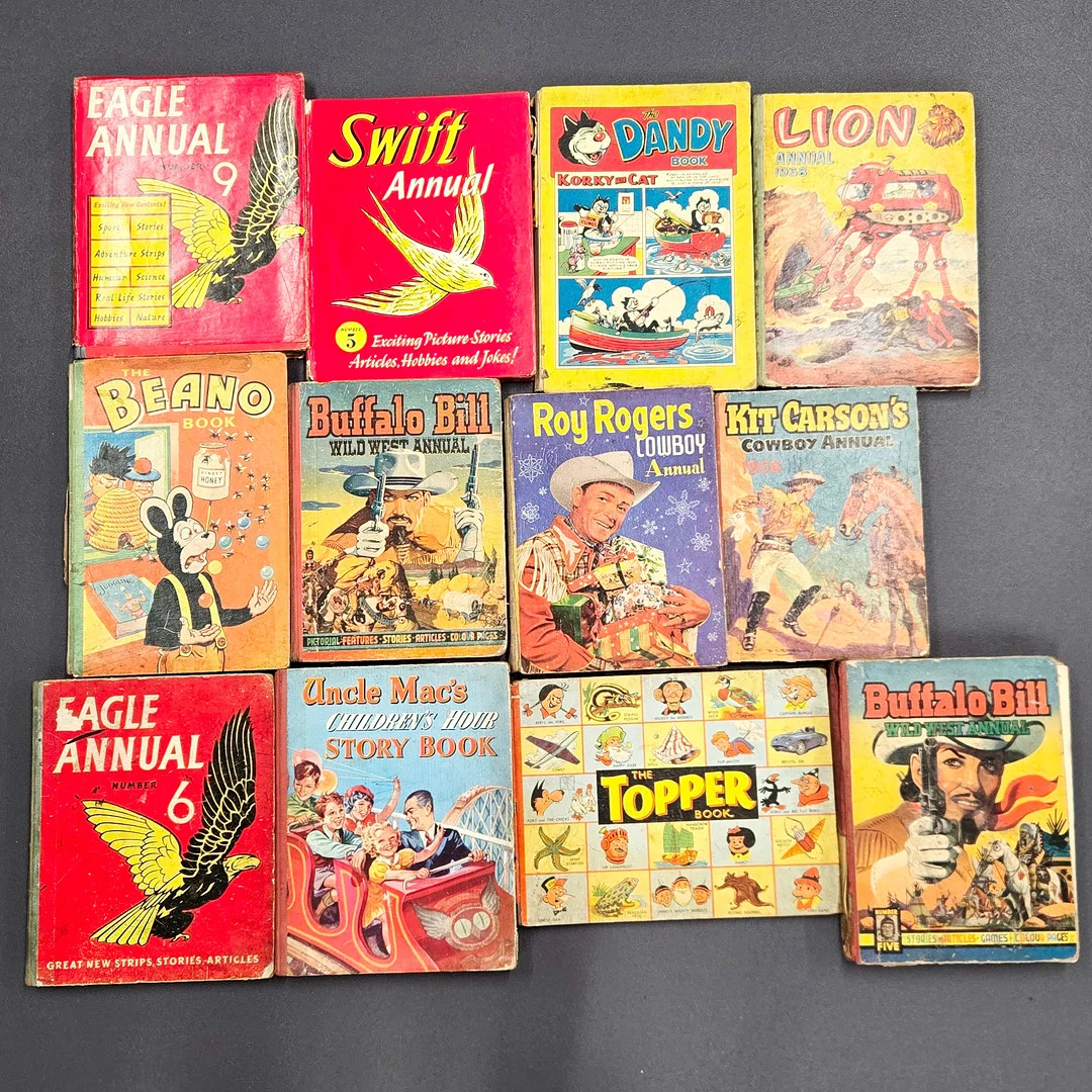 VINTAGE ANNUALS. — Books — Chalkwell Auctions
