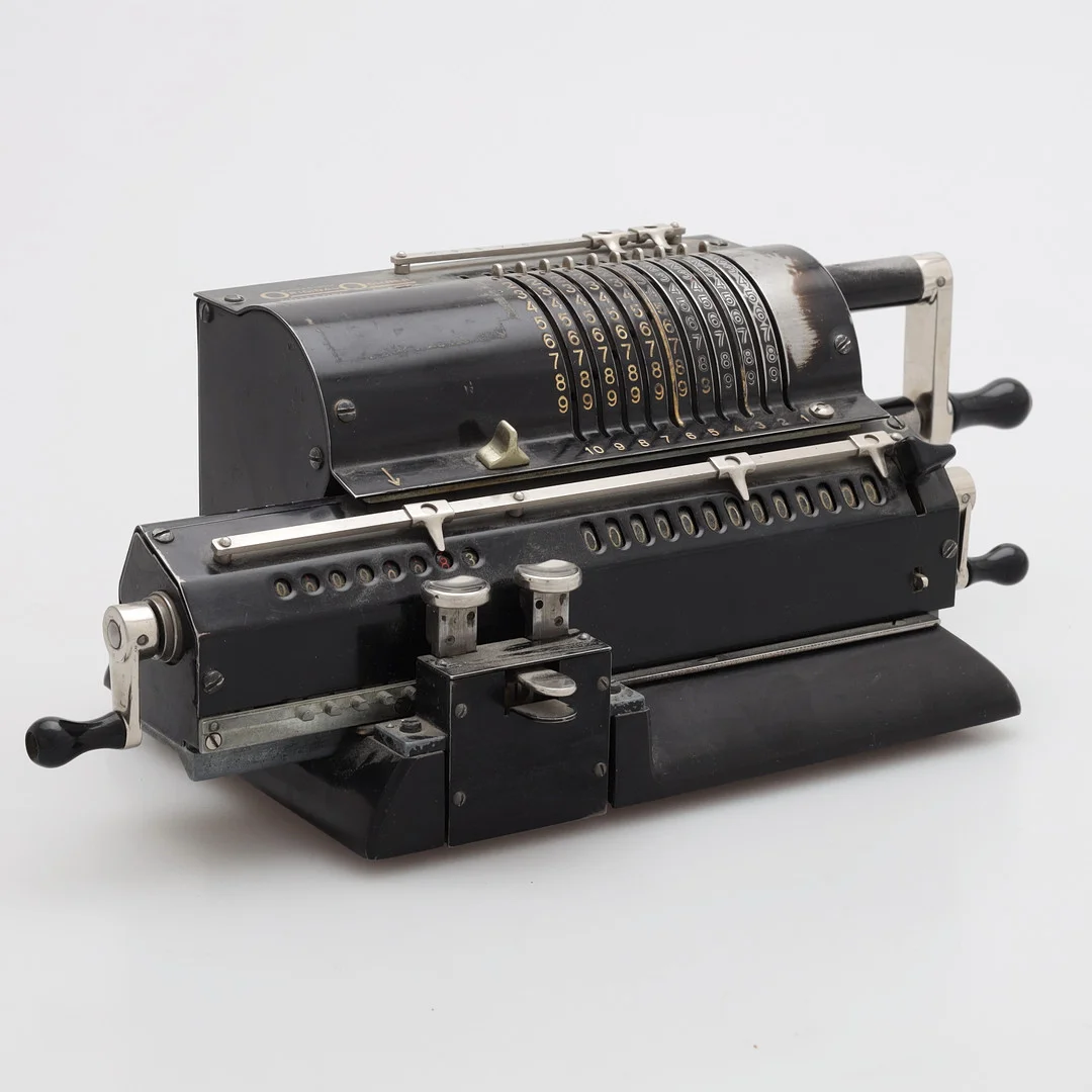 RÄKNEMASKIN, Original-Odhner, Göteborg, 1930-tal. — Technica & Nautica — Växjö Auktionskammare