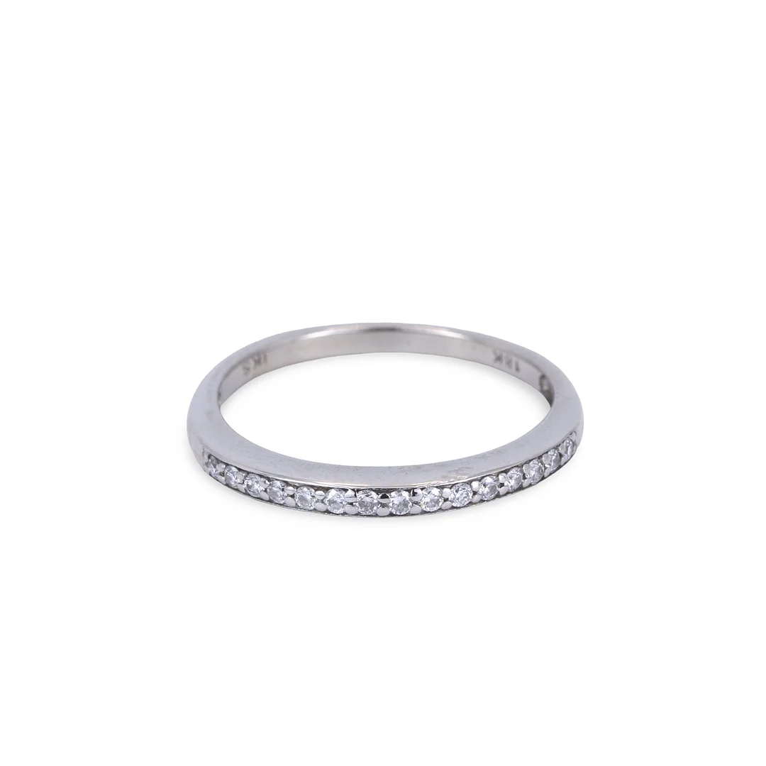 18CT GOLD HALF ETERNITY DIAMOND RING. — Rings — Chalkwell Auctions