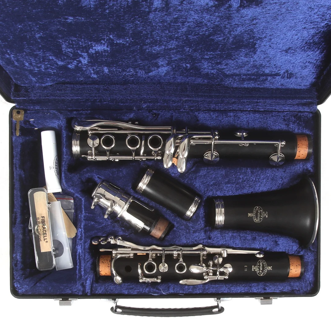 KLARINETT, Buffet Crampon, Paris. — Musical instruments — Stadsauktion Sundsvall