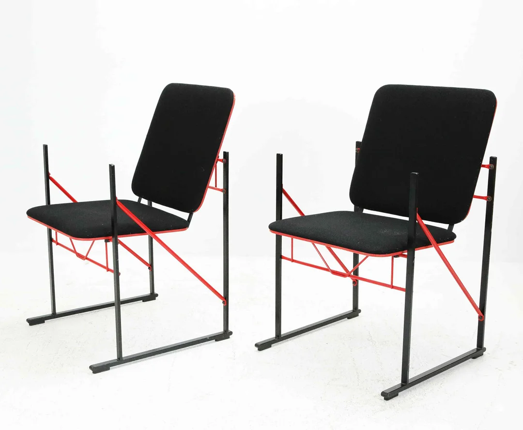 YRJÖ KUKKAPURO. Karmstolar, ett par, modell A-502, Avarte , Finland, 1980-tal. — Armchairs & Chairs — Hälsinglands Auktionsverk