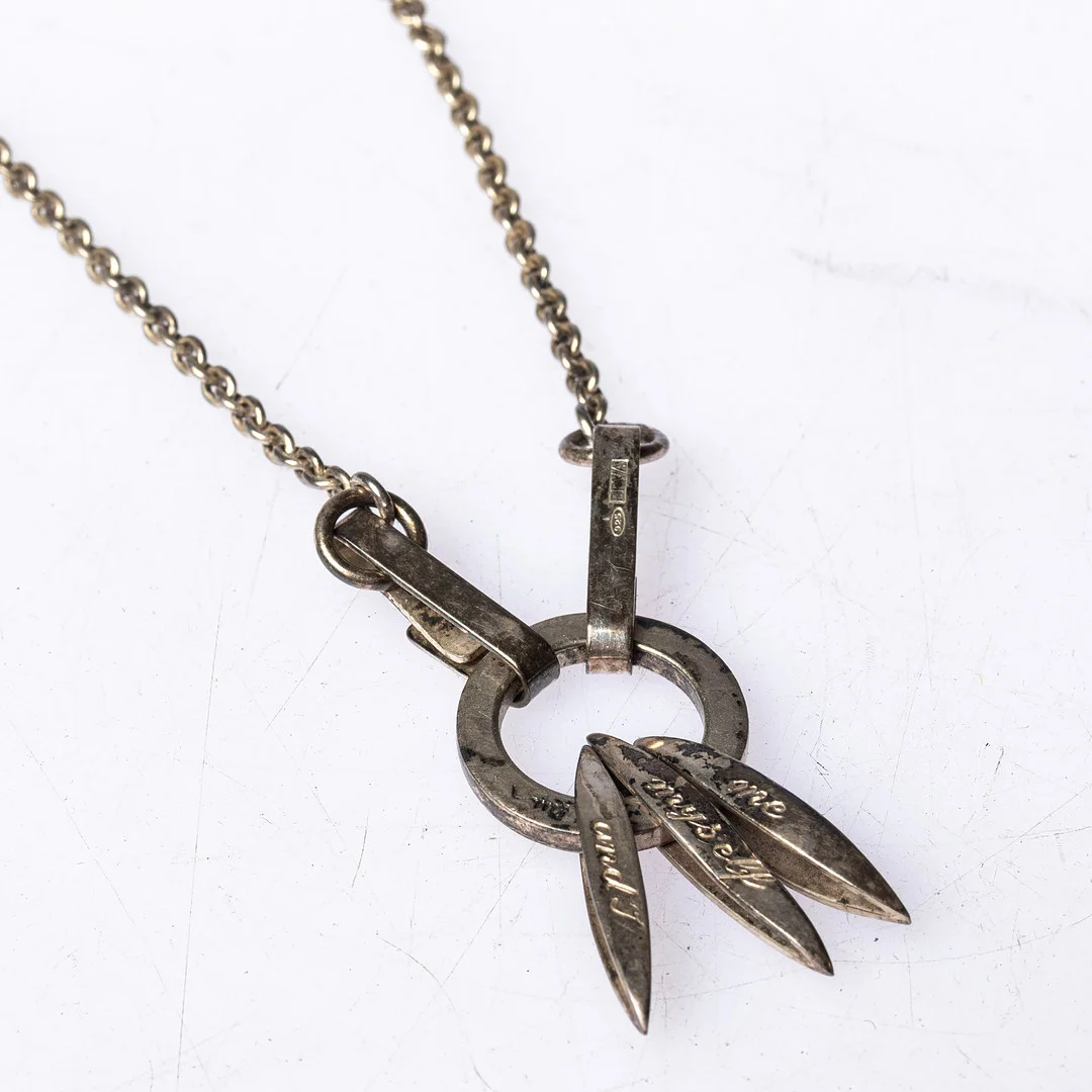 EFVA ATTLING. Collier, sterlingsilver, "Me Myself And I", signerad. — Necklace — Handelslagret Auktionsservice