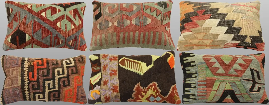 ORIENTMATTA. Parti kuddfodral 6st, anatoliska Kelim fragment, 50 x 30 cm. — Oriental Carpets & Textiles — Gomér & Andersson Norrköping