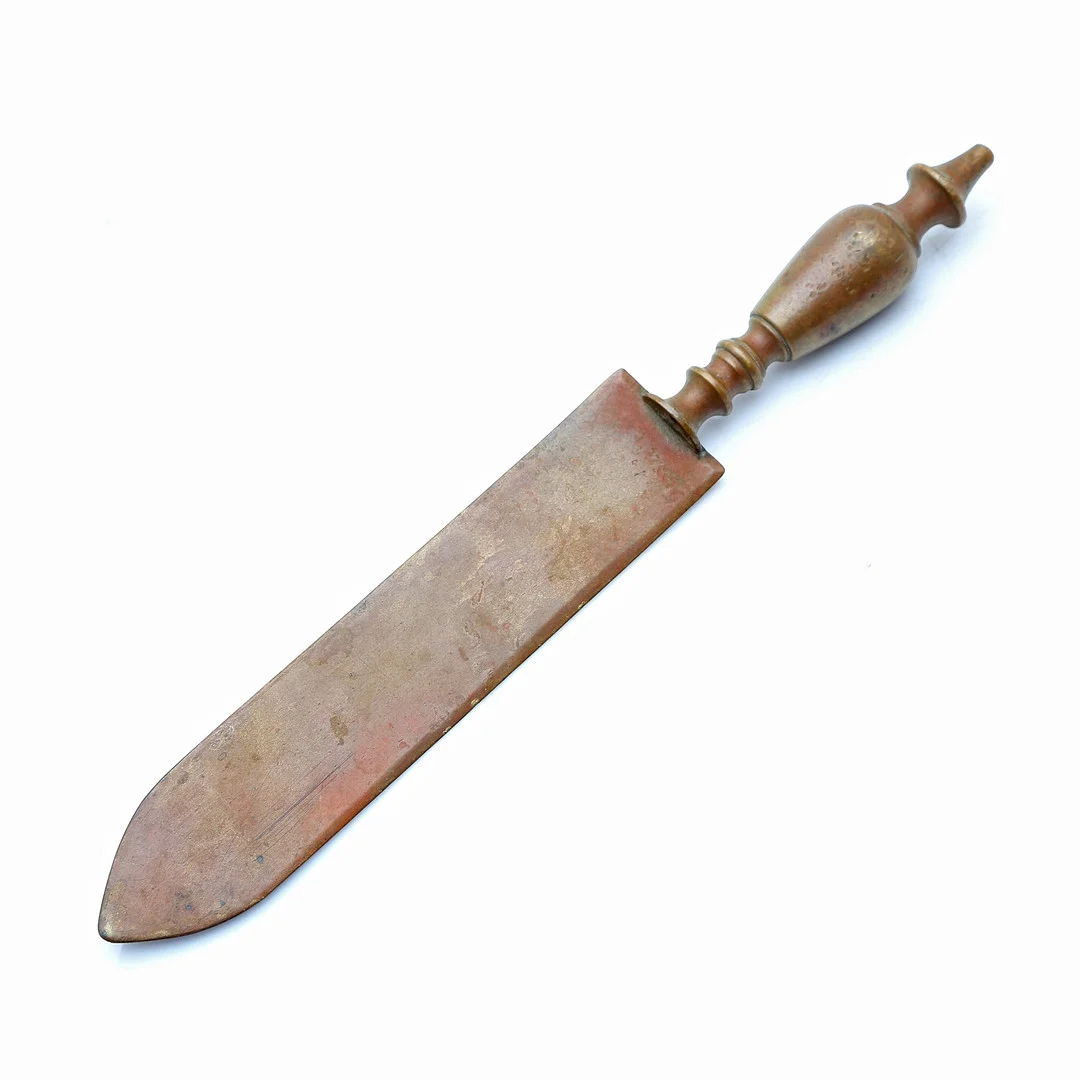 A PARTIR DE UN MOTIVO DE FRANÇOIS RUDE. Letter opener in gilt bronze, first third of the 20th Century. — Other metals — Balclis