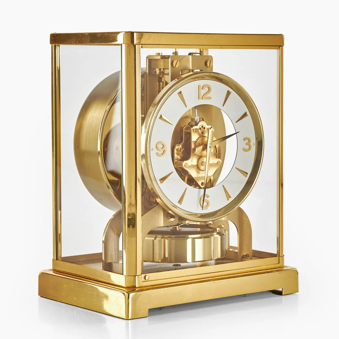 JAEGER LE-COULTRE, Bordsur, Atmos. Urverk med serienummer '221454'. — Mantel clocks — Crafoord Auktioner Stockholm