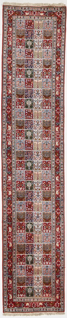 ORIENTMATTA, galleri, ca 385x80 cm. — Oriental Carpets & Textiles — Stockholms Auktionsverk Magasin 5