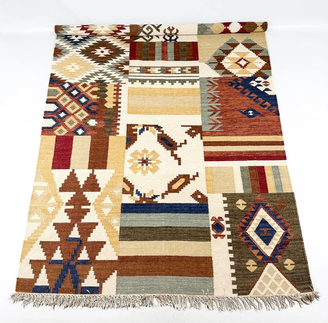 KELIM / SLÄTVÄVD MATTA, flerfärgad. — Carpets — Auktionshuset STO Bohuslän
