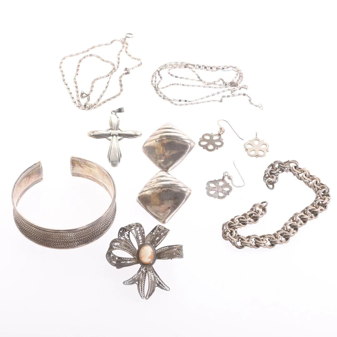 SMYCKEN, silver, armband, örhängen, brosch m m. — Silver — RA Auktionsverket Norrköping