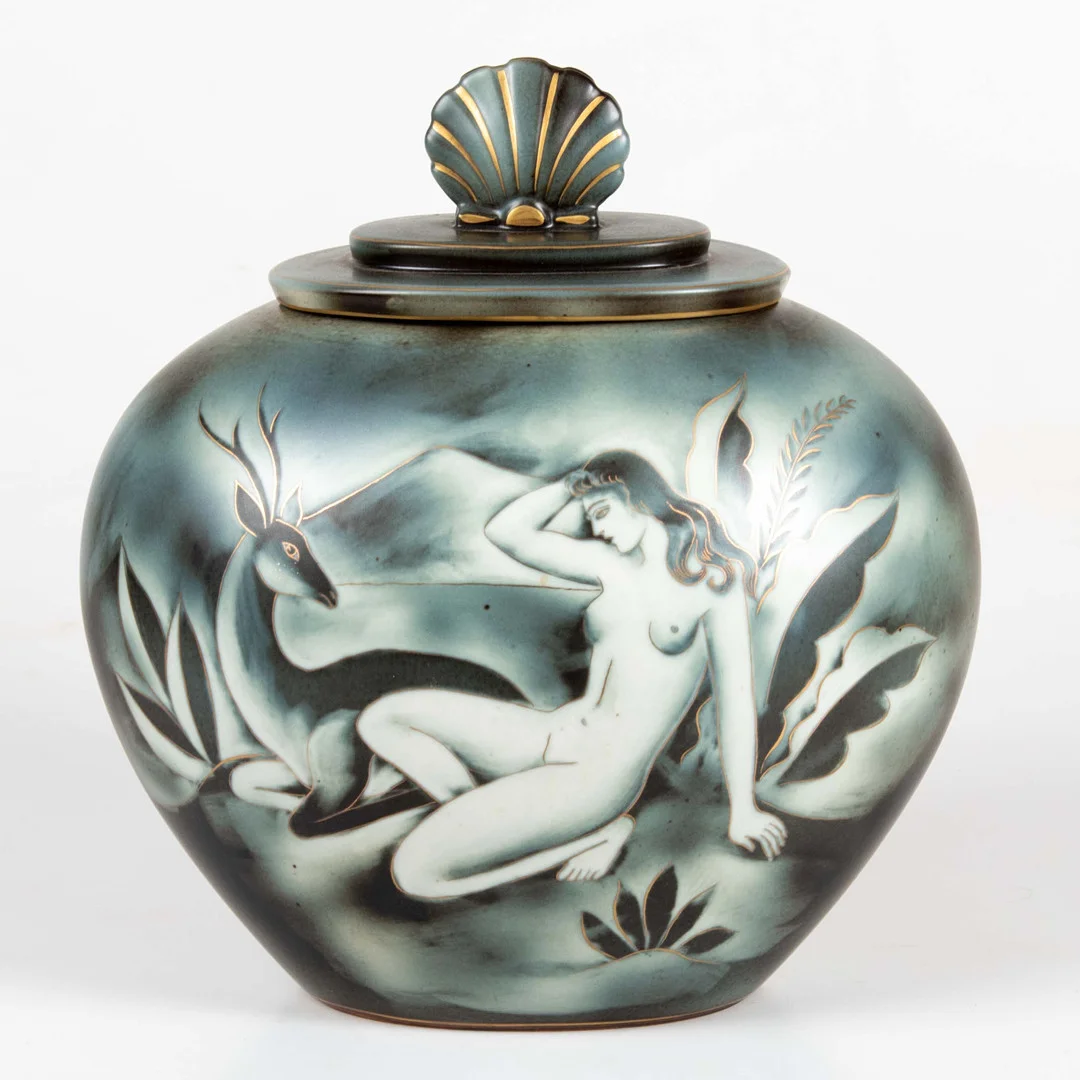 GUNNAR NYLUND & STINA WEDEL. Lockurna, "Flambé", Rörstrand, dekormåleri av Olson, stiliserad kvinnogestalt och landskap, art déco, numrerad 274, 1930-tal. — European — Laholms Auktionskammare