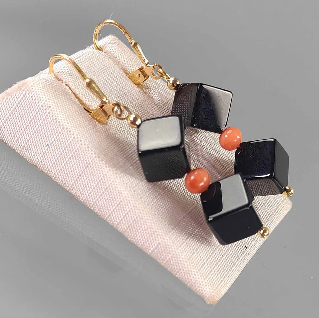 KORALLE ONYX OHRRINGE, Silber 925. — Earrings — Auktionshaus Bossard