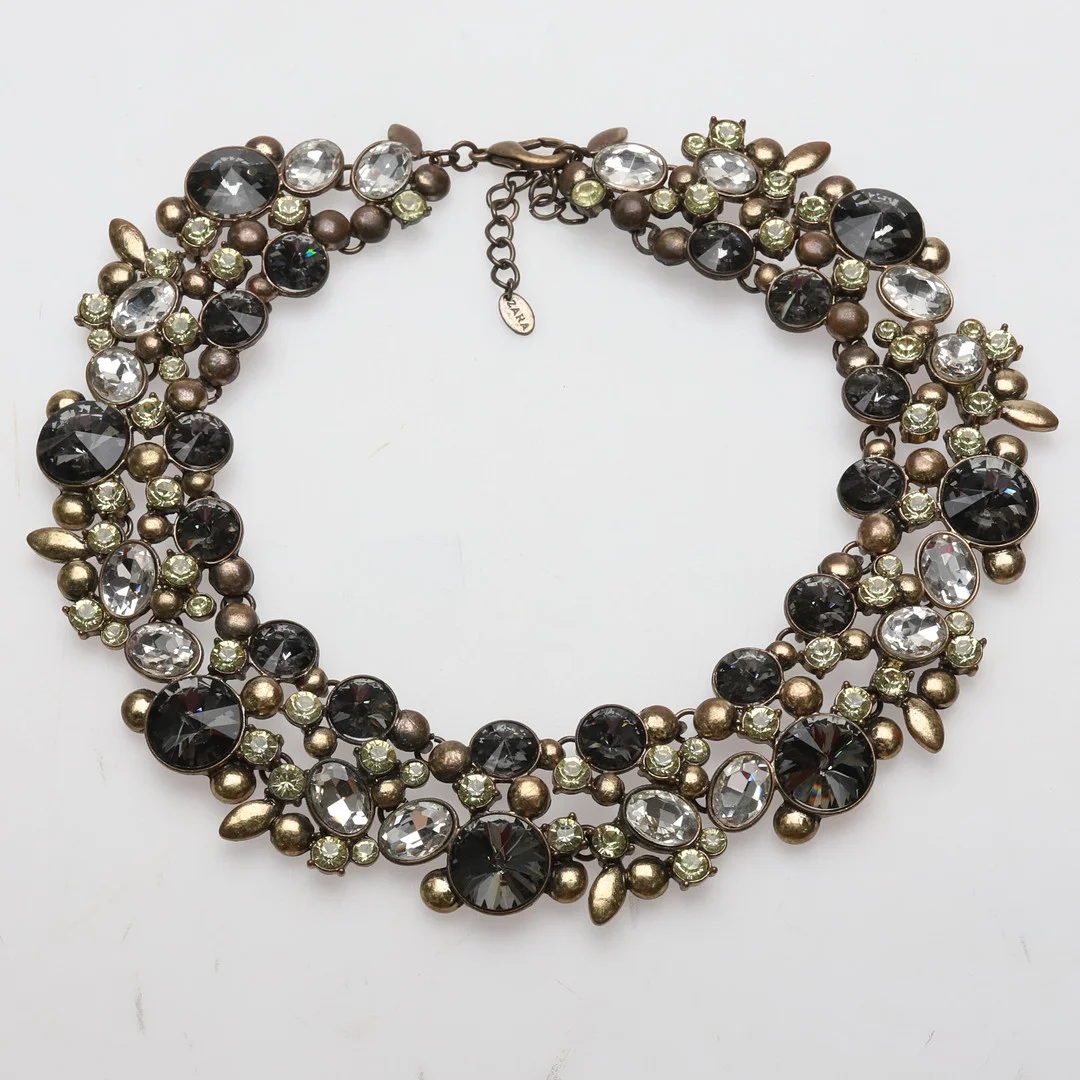 HALSBAND, kragmodell, Zara. — Necklace — Örebro Stadsauktioner
