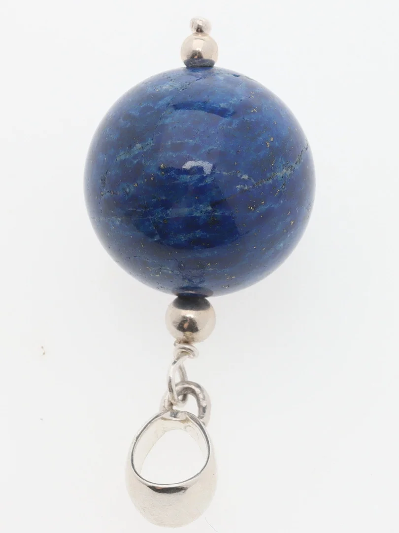 HÄNGE, silver med lapis lazuli. — Brooches & Pendants — Ekenbergs Auktioner