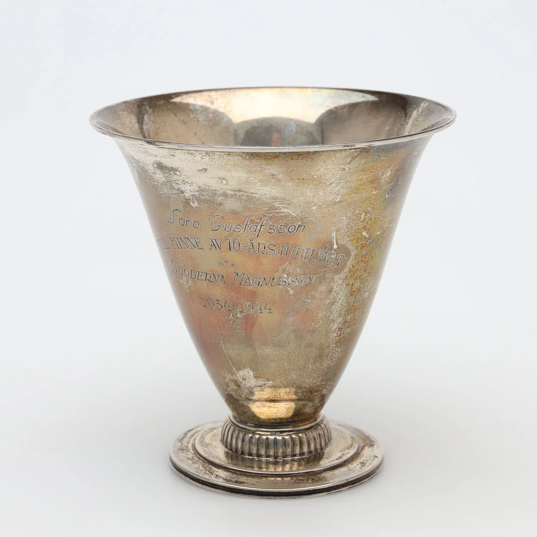 POKAL, silver, vikt ca 137 gram. — Silver — Borås Auktionshall