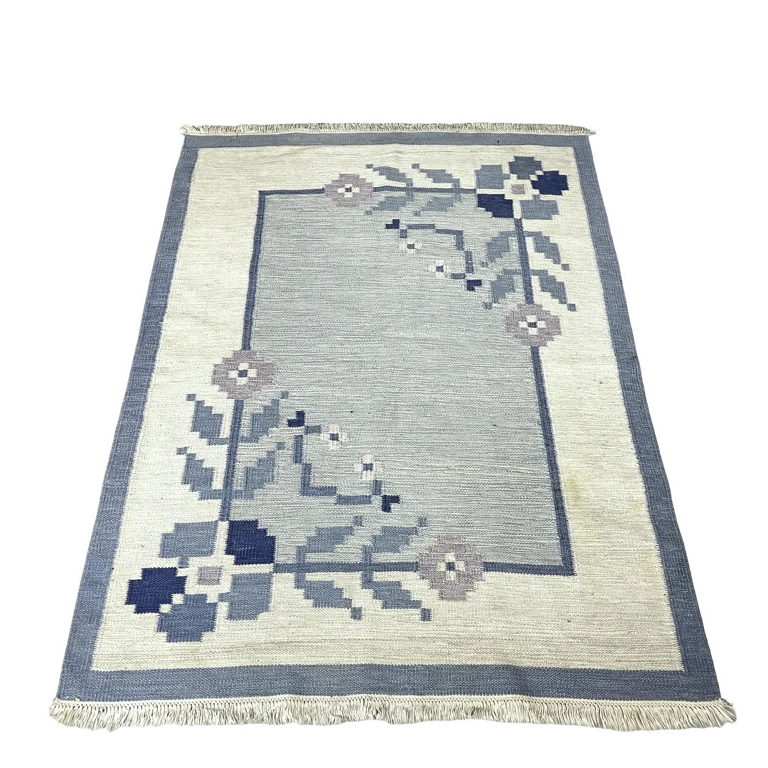 MATTA, rölakan, ca 191x143 cm, 1900-tal. — European Carpets & Textiles — Roslagens Auktionsverk