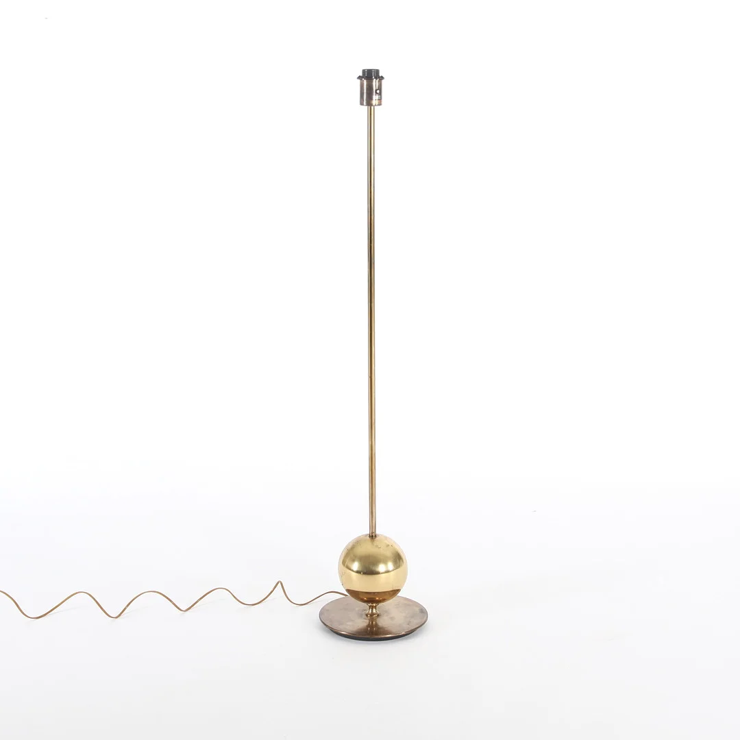 GOLVLAMPA, mässing, AB Stilarmatur Tranås. — Floor lights — Auktionsverket Engelholm