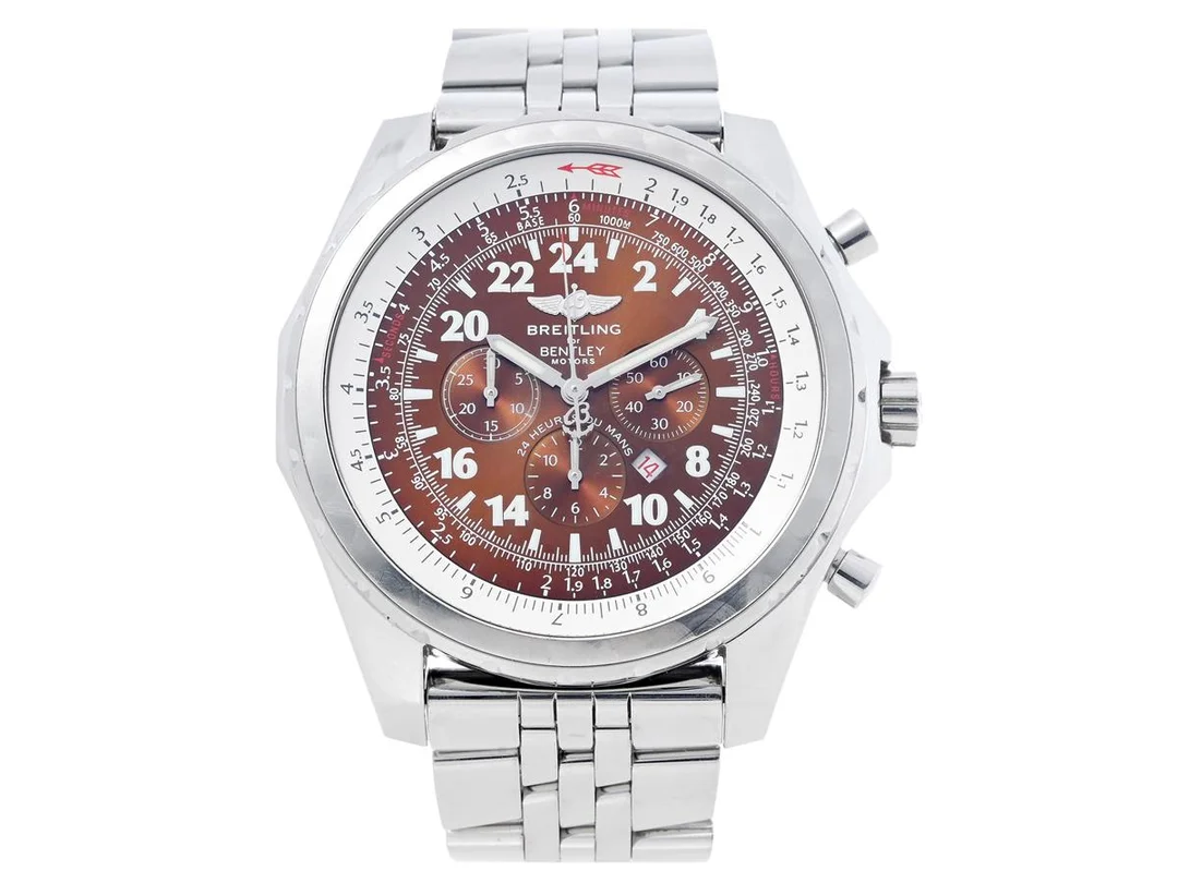 BREITLING, for Bentley Le Mans, Cal 22 (ETA 2892A2), Verk nr. 529718, Serie nr. 529718, Ref nr. A22362, Boett nr. 4603 B3, kronograf, herrur, 48,7 mm, stål, automatisk, safirglas, datum, 24-timmarsvisning, Speedlänk, viklås, Ref nr. S1804/970A, längd 180 mm, ca 2004. Limiterad och numrerad (Nr. 0955/1000). — Klockor/Breitling — Kaplans
