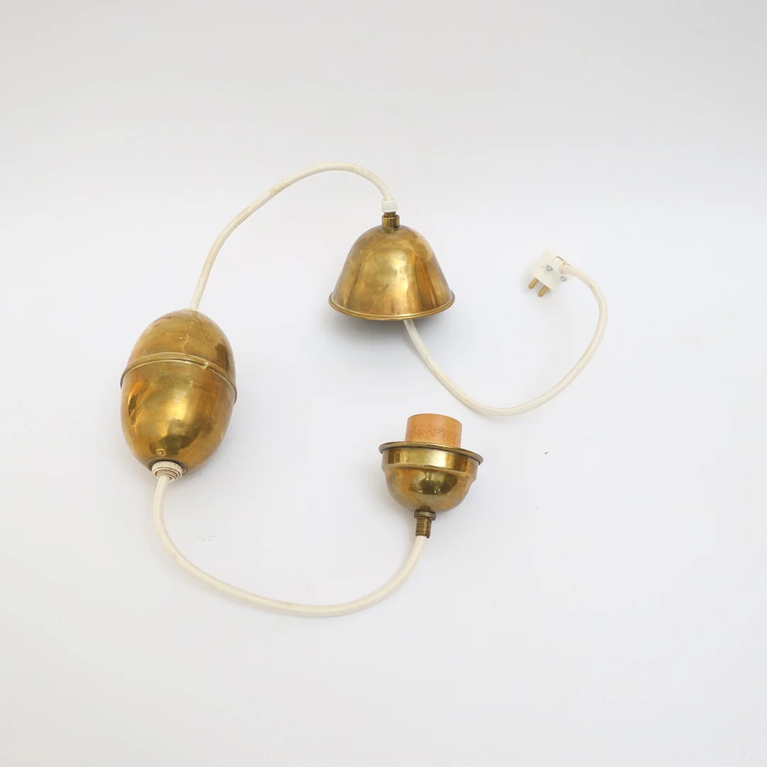 HISS TILL TAKLAMPA, 1900-talets första hälft, mässing. — Other lighting — Falun Auktionsbyrå