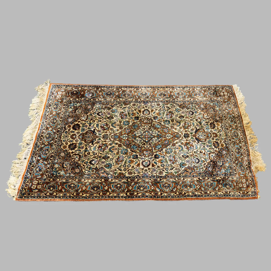 A PERSIAN TYPE SILK QUM RUG. — Persian Carpets & Textiles — Griffin’s Auctioneers