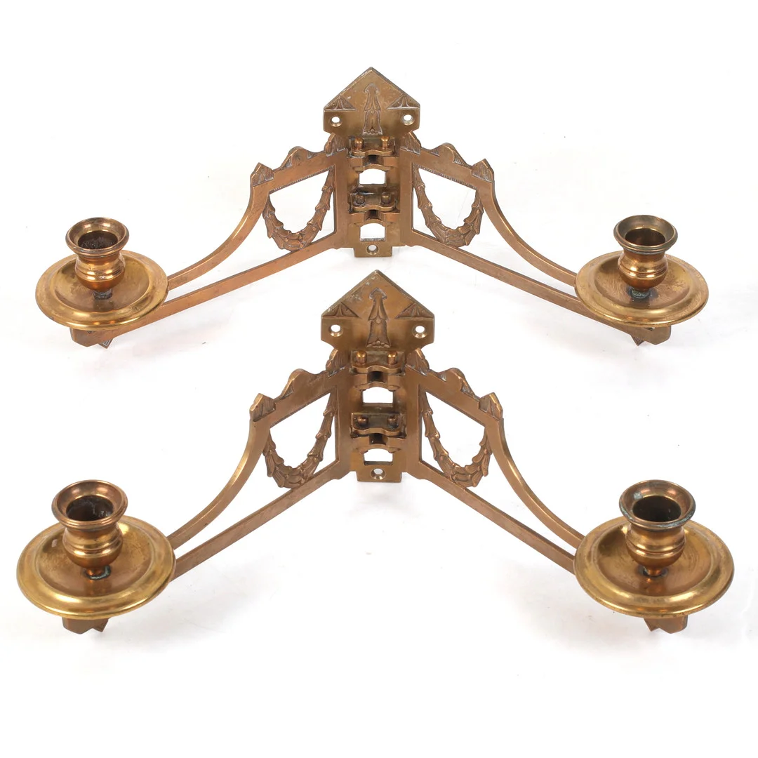 VÄGGAPPLIQUER, 1 par, mässing, 18/1900-tal. — Candlesticks — Stadsauktion Sundsvall